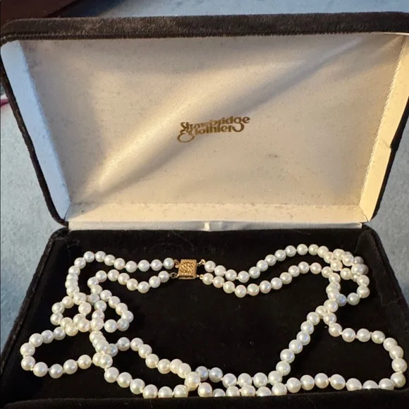 Double strand pearl necklace with 14k clasp - Picture 4 of 5